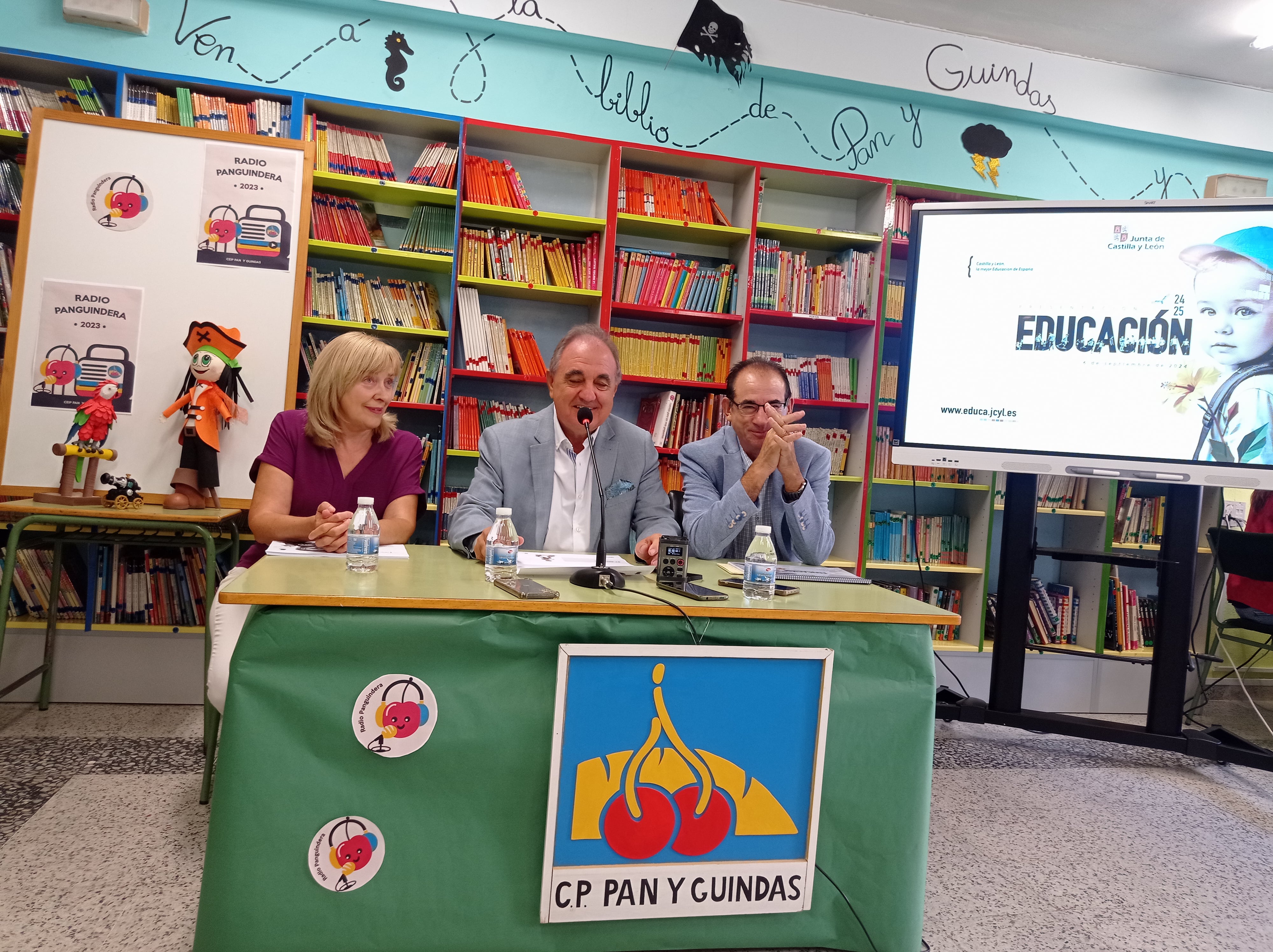 La directora del CEIP Pan y Guindas, el delegado de la Junta en Palencia y el director provincial de Educación presentan el curso 2024-2025