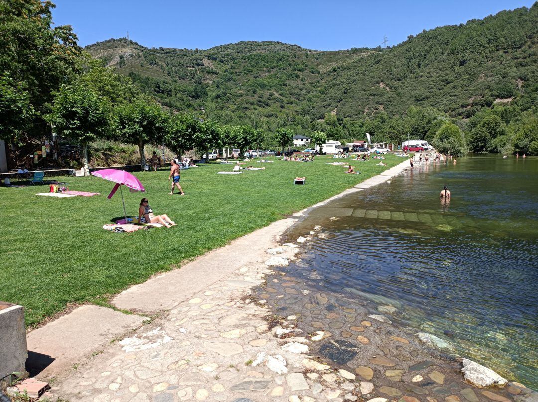 Playa fluvial de Villafranca