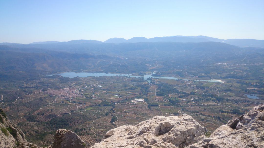 Beniatjar (al fons) és un dels municipis que torna a tindre casos