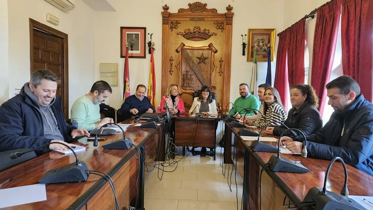 Reunión de trabajo entre la delegada de Inclusión Social de la Junta y el equipo de gobierno del Ayuntamiento de Jódar sobre el Proyecto de la Residencia de Mayores