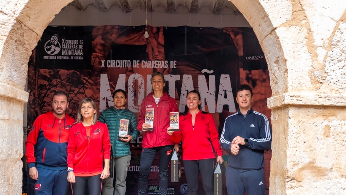 El agua no frena al Trail del Santuario de Consolación de Iniesta: victoria para David Cano y Bárbara Moragues