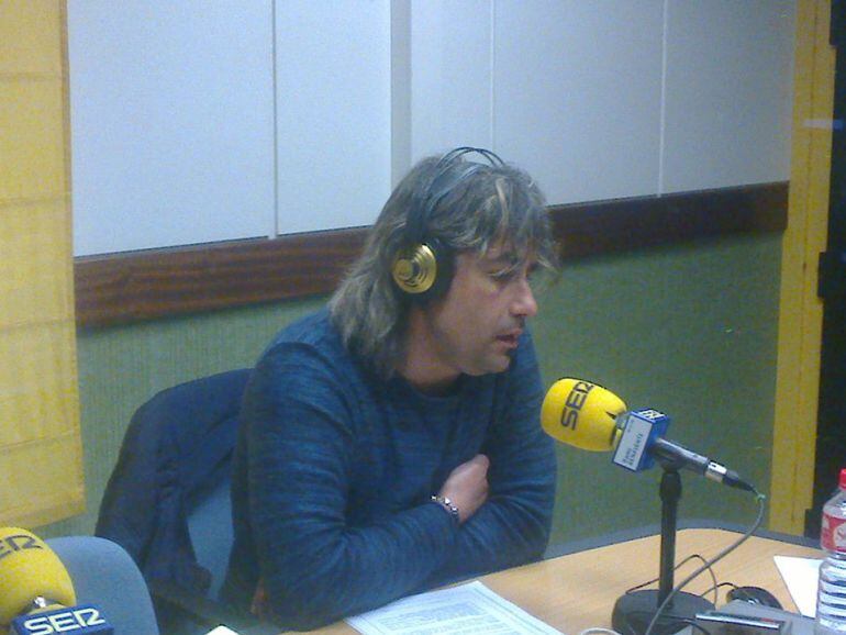 El concejal de Personal del Ayuntamiento de Benavente, Jesús Nieto, en los estudios de Radio Benavente