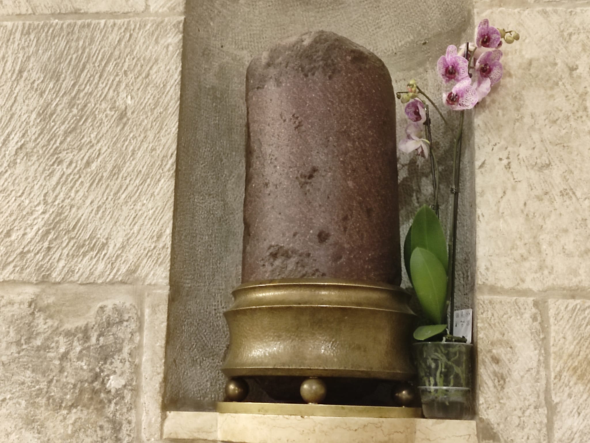 Fragmento de la columna donde fue flagelado Cristo, en el Santo Sepulcro