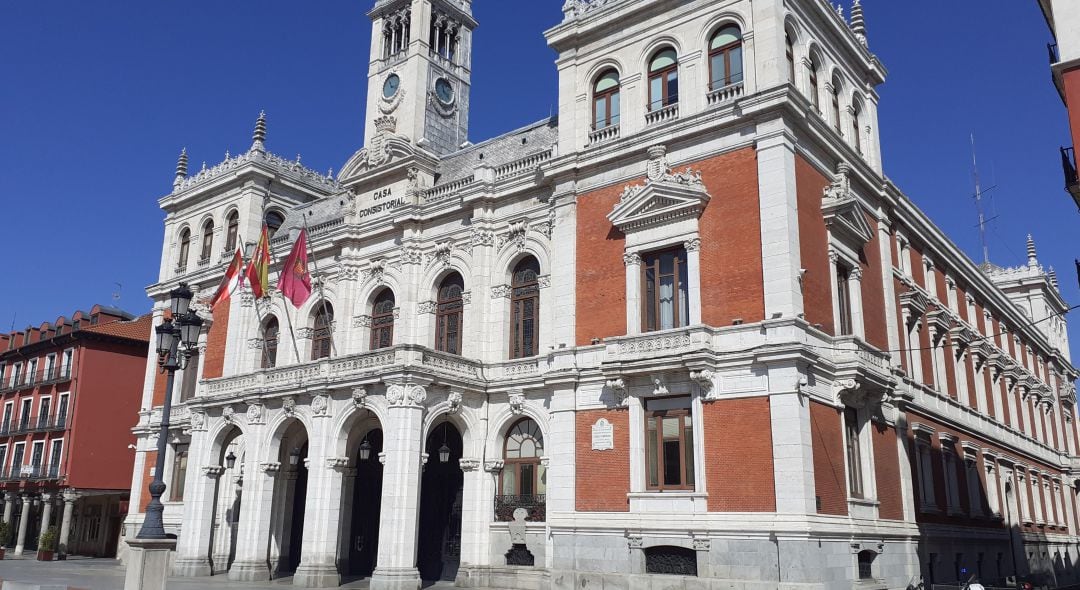 Las banderas ondearán a media asta este 13 de mayo