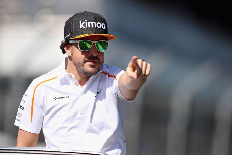 Alonso echa la bronca a su equipo por la radio