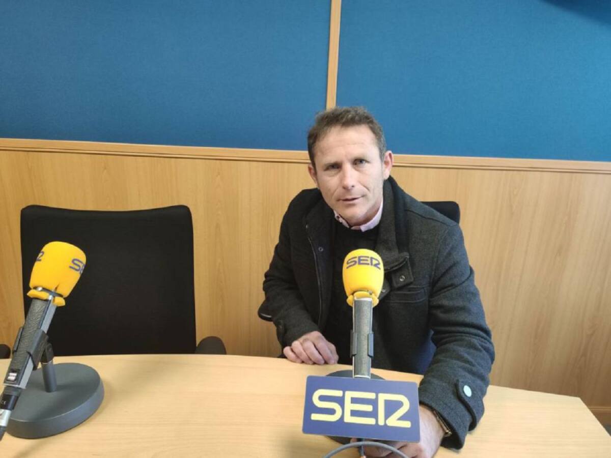 Antonio León, alcalde de Torre-Pacheco: "Casi el 100% de los casos se deben a la cepa británica"