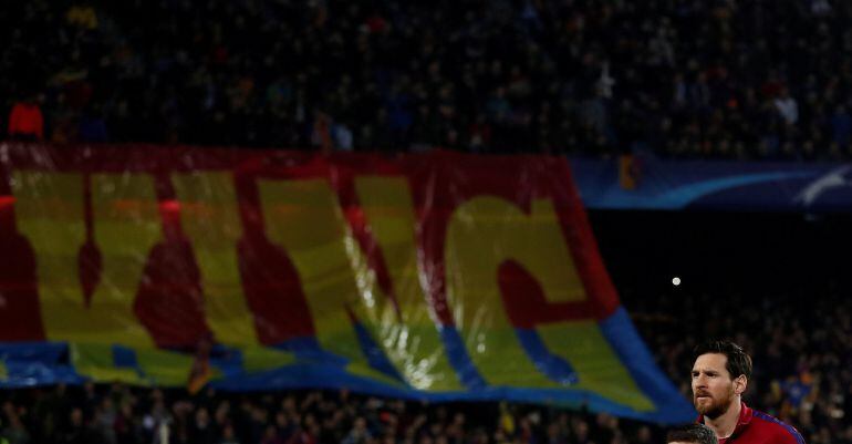 Messi, antes de un partido en el Camp Nou