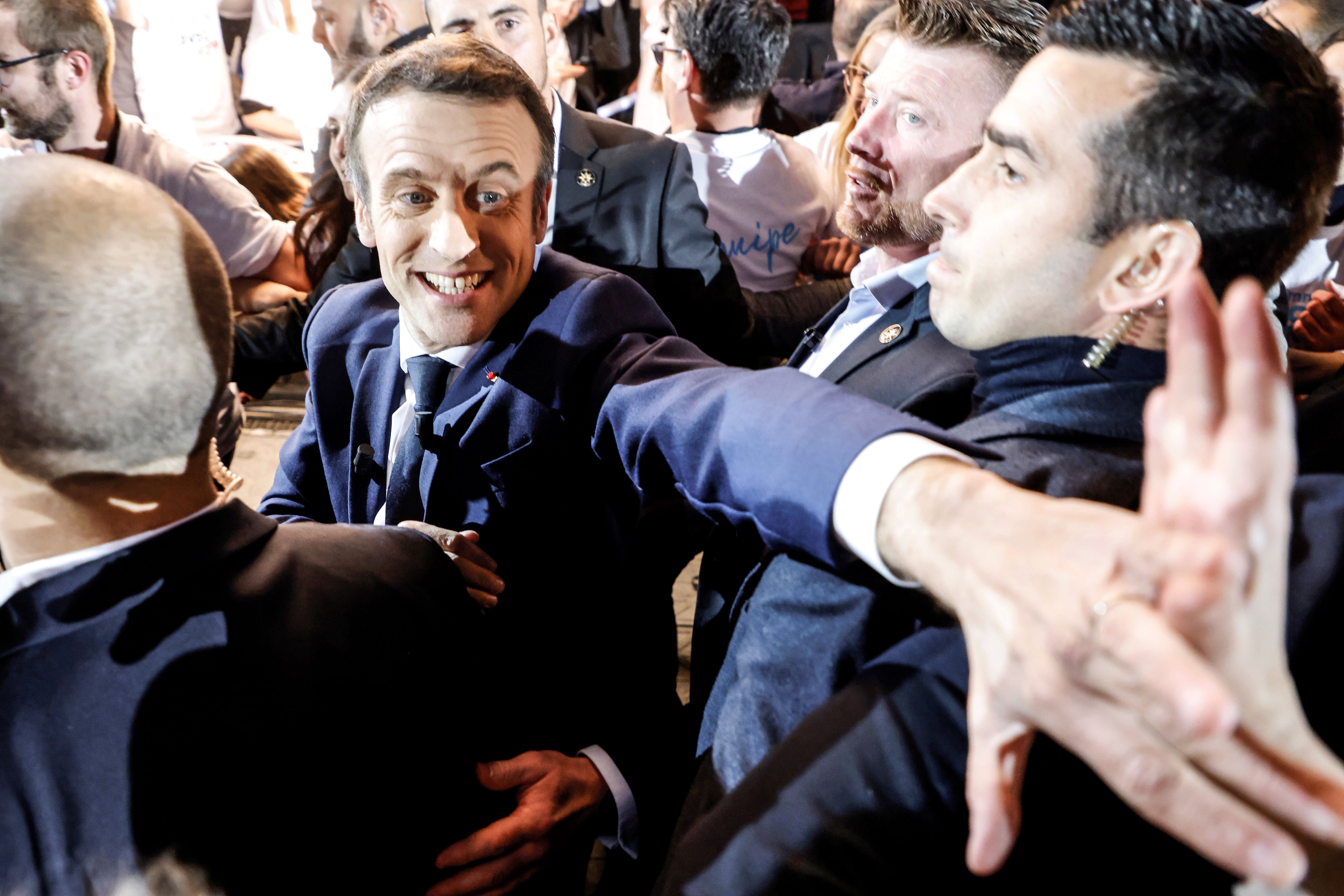 El presidente de Francia y candidato a la reelección, Emmanuel Macron, en su primer acto de campaña en Nanterre.