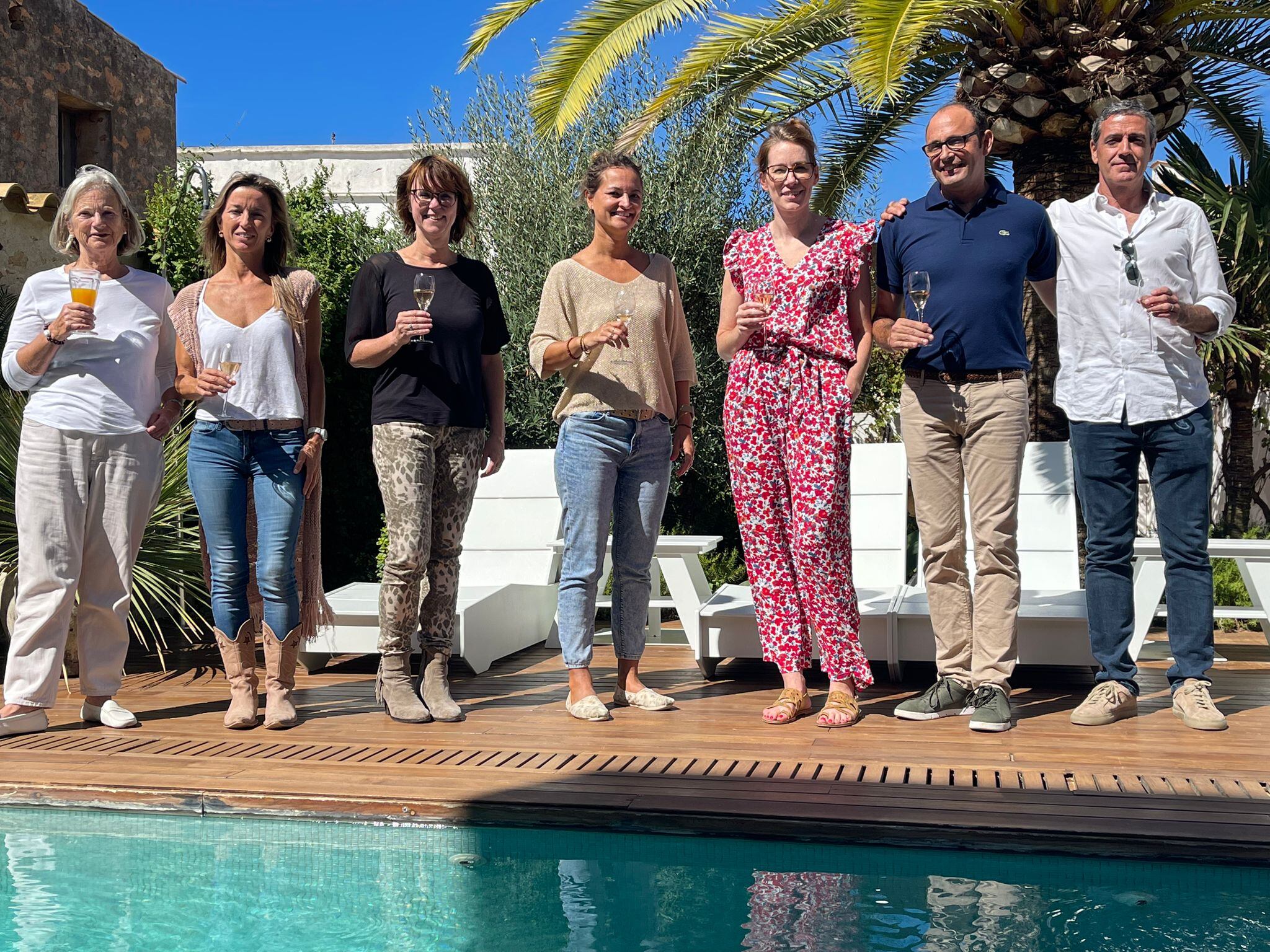 Agentes de viaje que participan en la campaña promocional