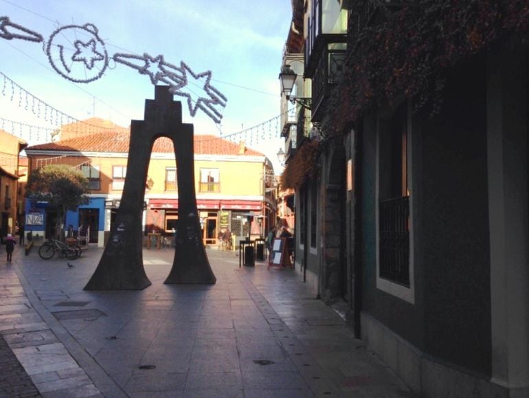 Plaza Torres de Omaña, centro neurálgico del Barrio Romántico