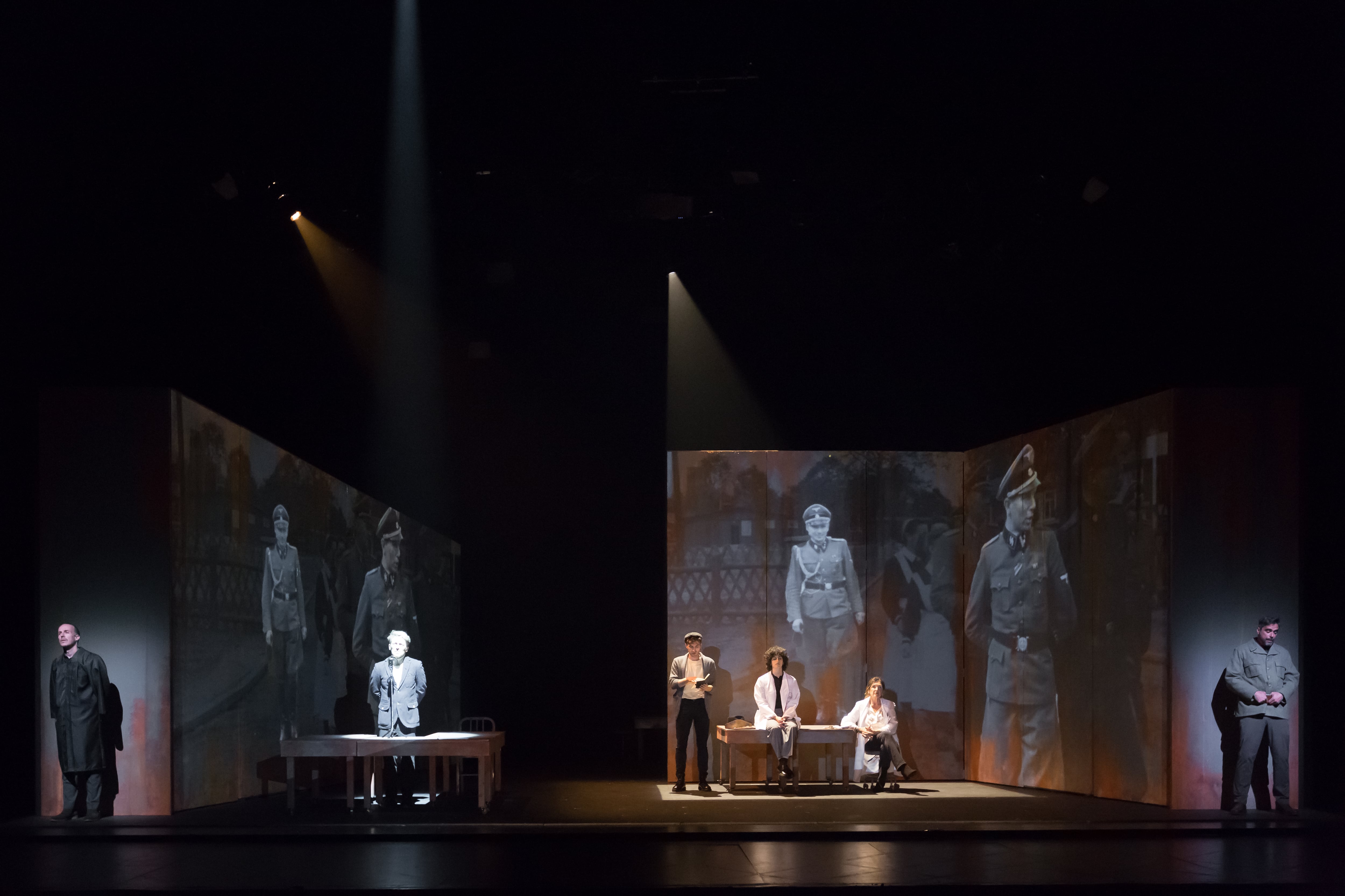 Escena de 'Blaubeeren', de Sergio Peris-Mencheta