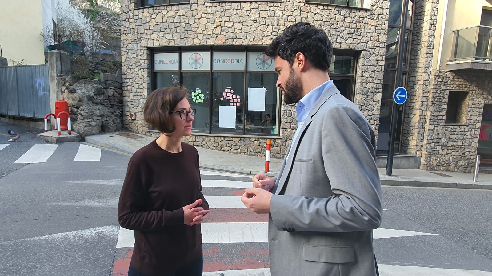 El candidat de Concòrdia Cerni Escalé, amb la membre d ela llista nacional, Nuria Seguí