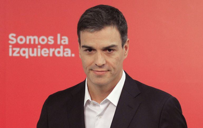 El secretario general del PSOE, Pedro Sánchez, tras una rueda de prensa 