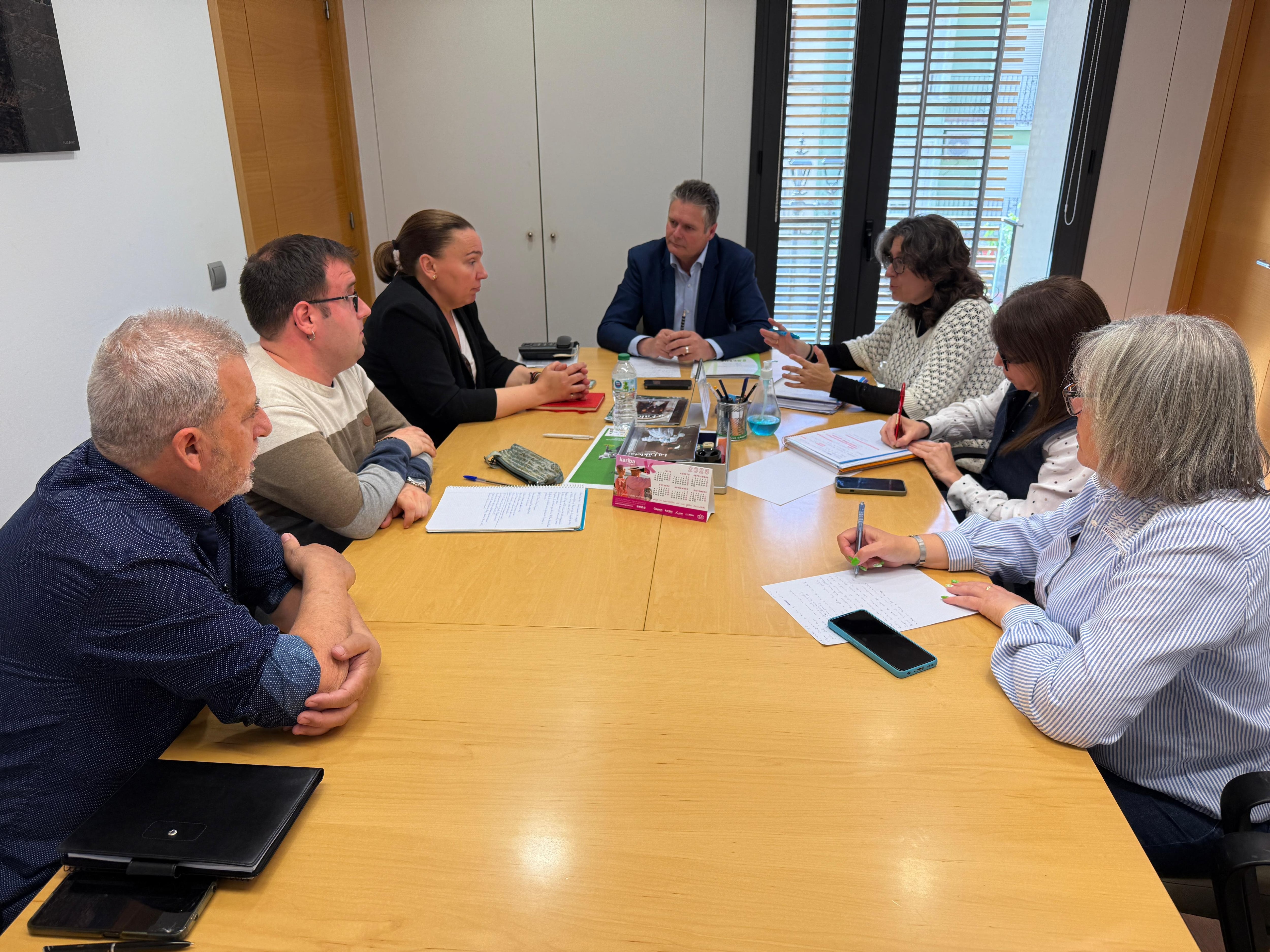 Reunión Cáritas, Servicios Sociales y Ayto. de Fraga.