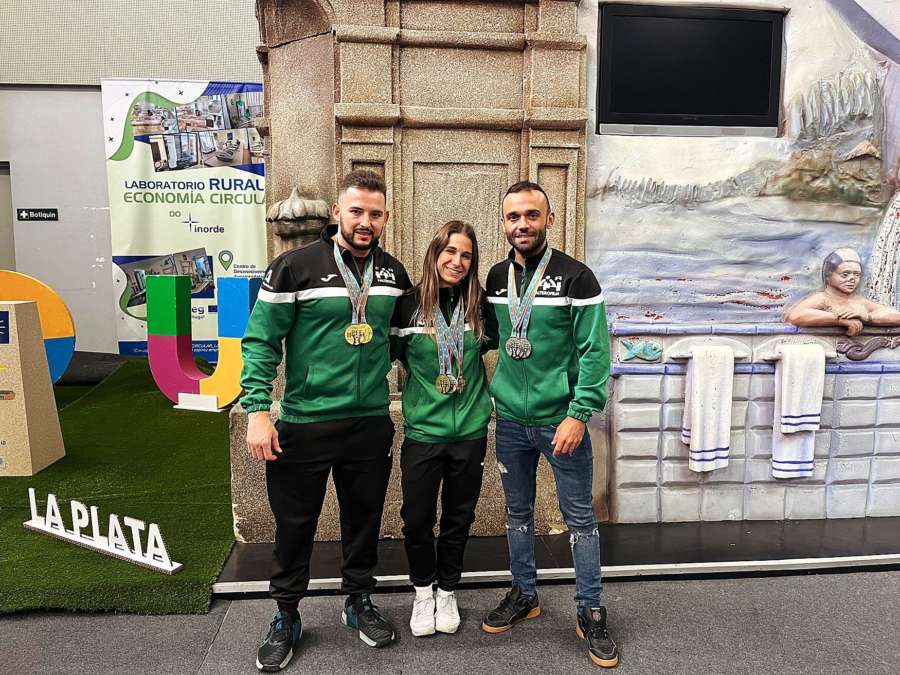 Antonio Tarifa, Cristina Almendros y Manuel Sánchez.