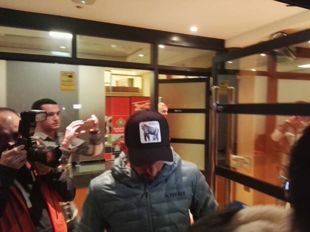 Aitor García abandonó Mareo sin querer hacer declaraciones.