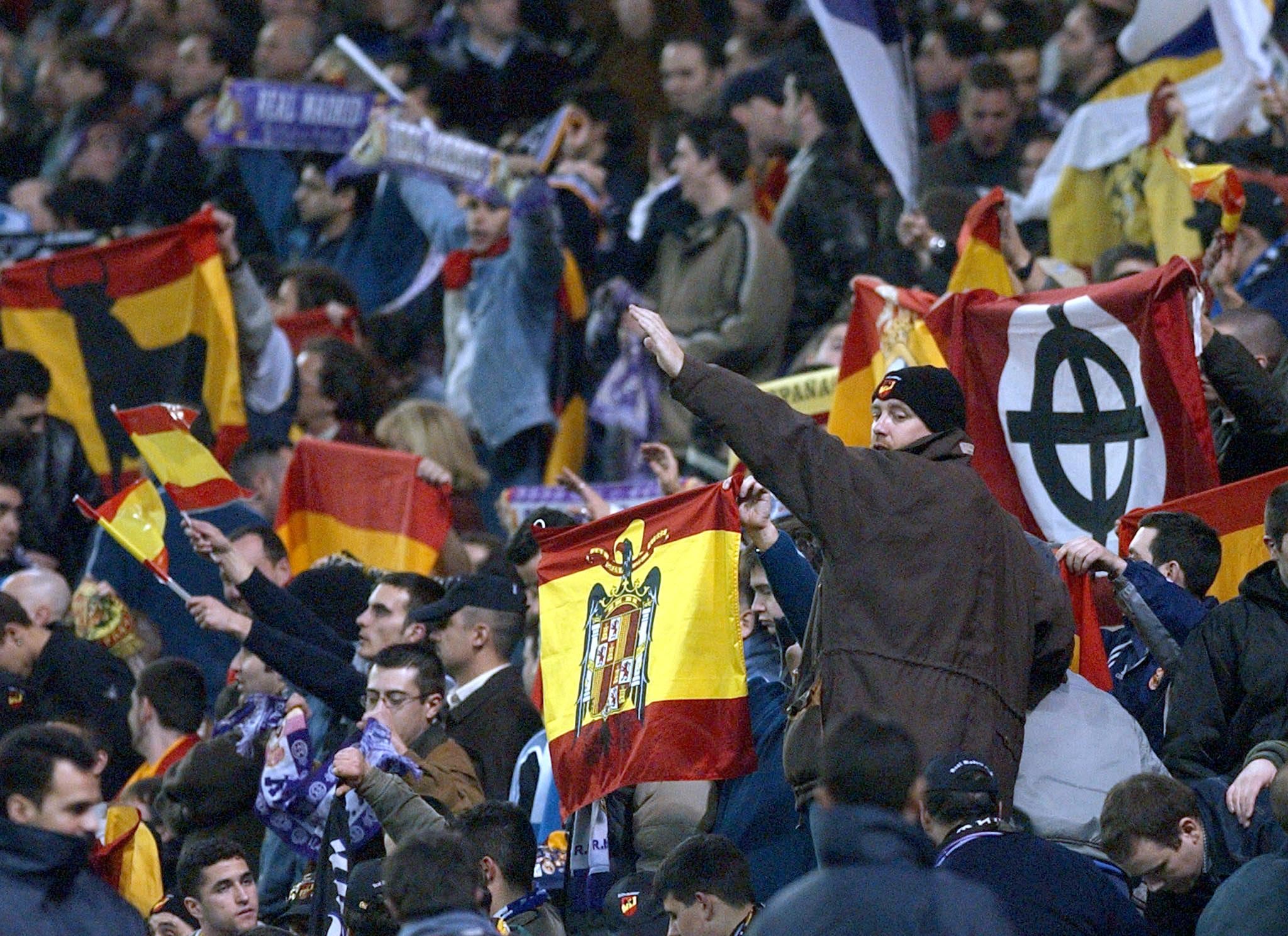 Imagen de archivo del grupo radical Ultras Sur en el estadio Santiago Bernabéu