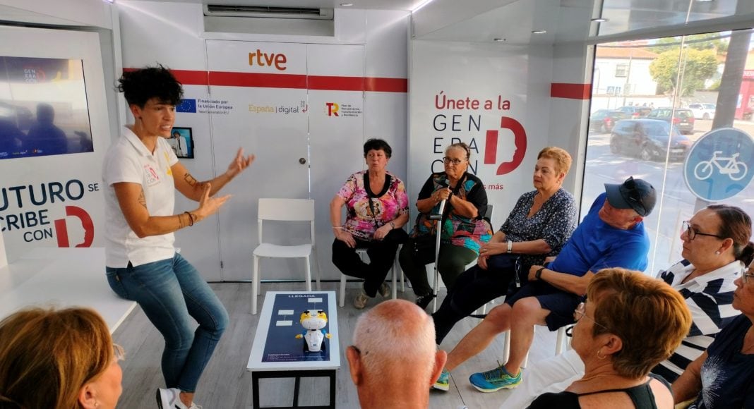 Habrá un autobús de la campaña en la Plaza de toros &#039;La Corredera&#039; hasta el jueves 20 de julio y, del jueves 20 al sábado 22 de julio, Tres Cantos acogerá otro en la Plaza del Ayuntamiento, en ambos casos para ofrecer una experiencia digital inversiva