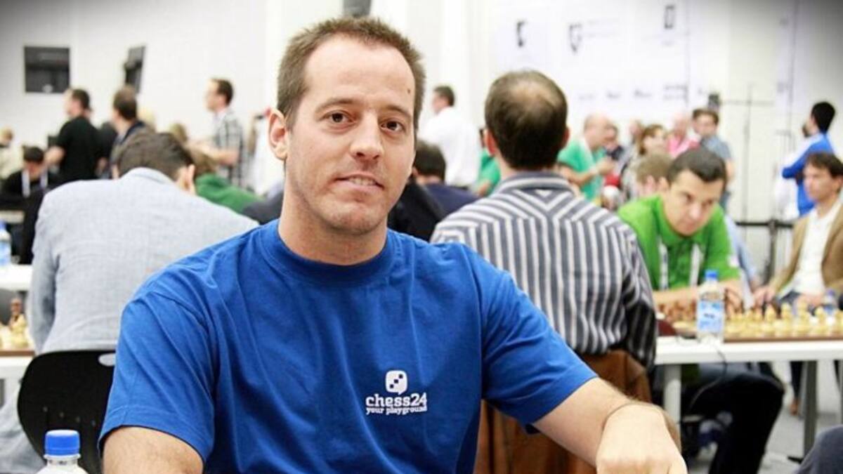 Paco Vallejo se retira del Europeo de ajedrez por sus problemas con Hacienda