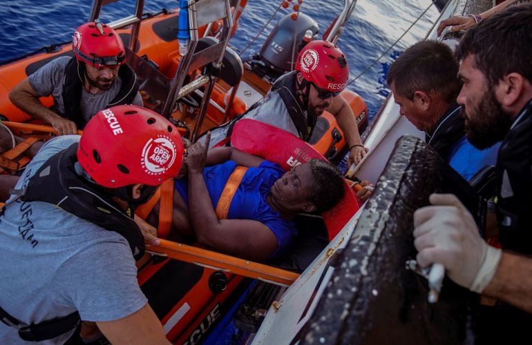 Marc Gasol participa en un rescate en el mar Mediterráneo.