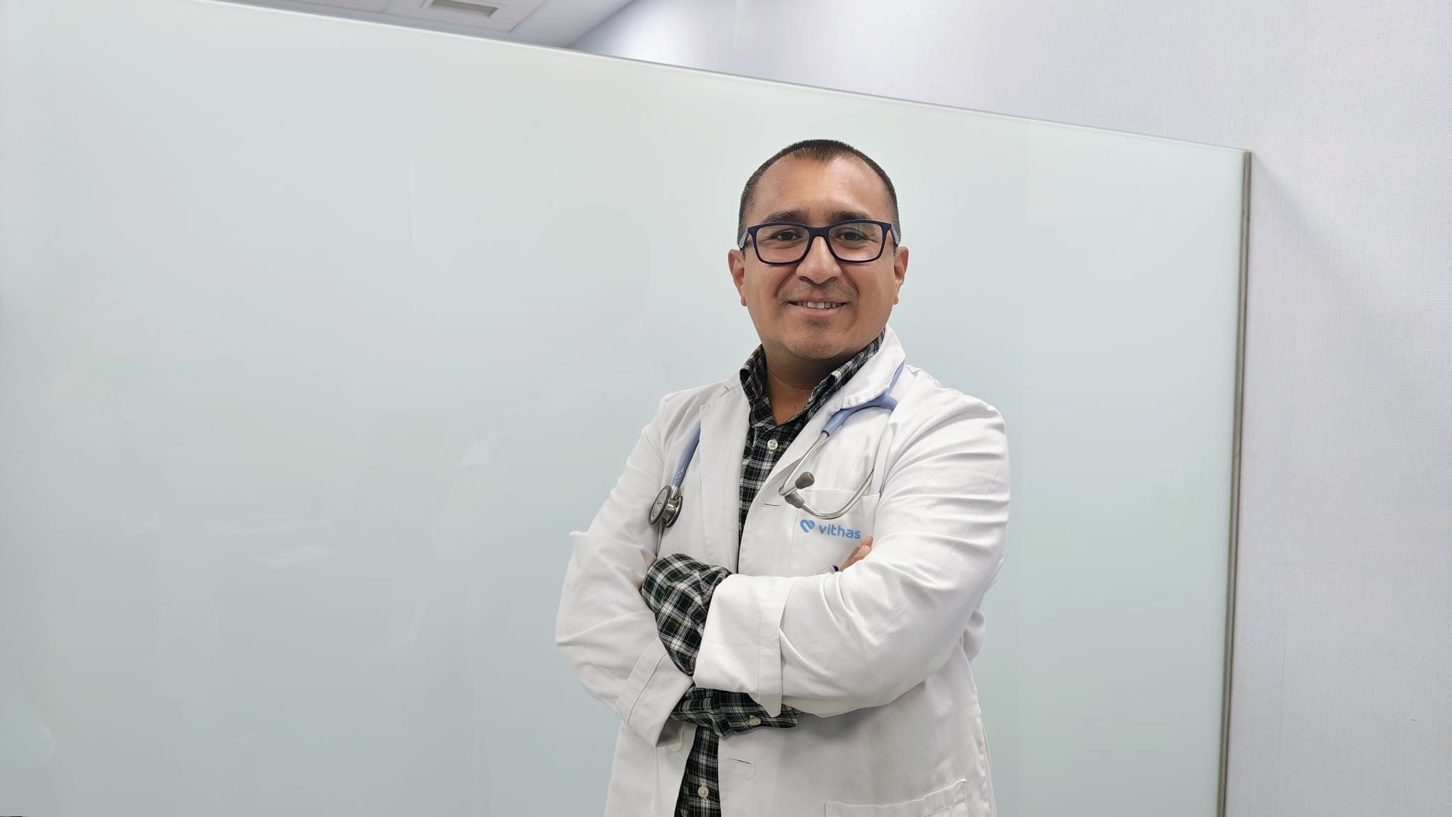 Dr. César Aurelio Gutiérrez, especialista en Neumología de Vithas Sevilla