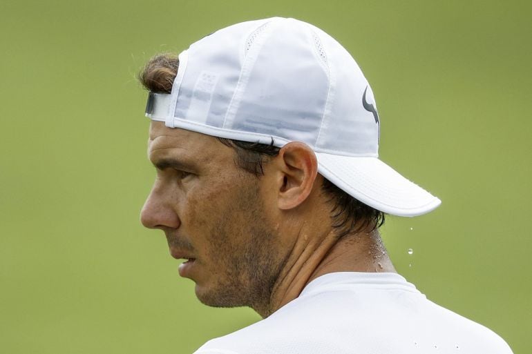 Nadal durante un entrenamiento previo a Wimbledon.