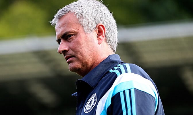 Mourinho, durante un partido con el Chelsea