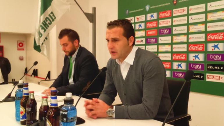 Rubén Baraja en la sala de prensa del Elche C.F.