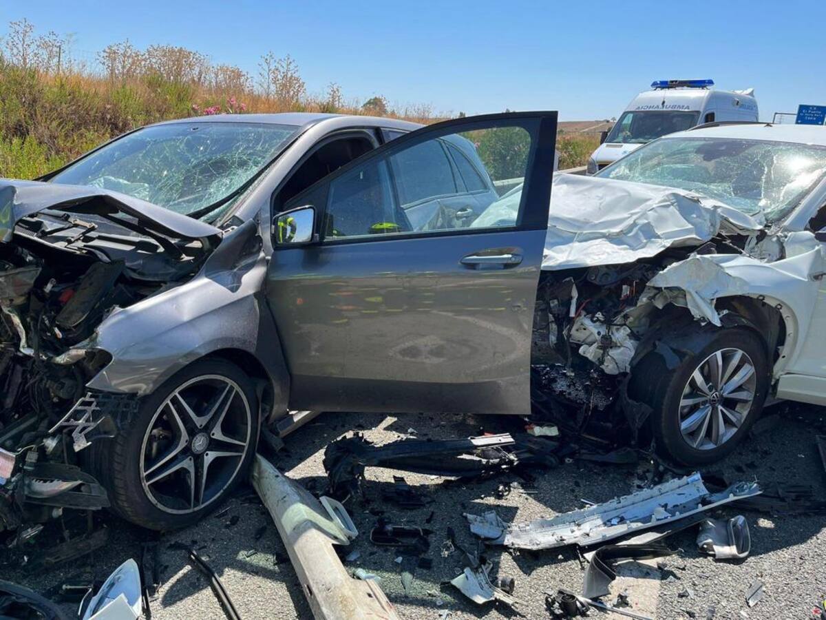 Un 'kamikaze' provoca un accidente con dos muertos en Jerez