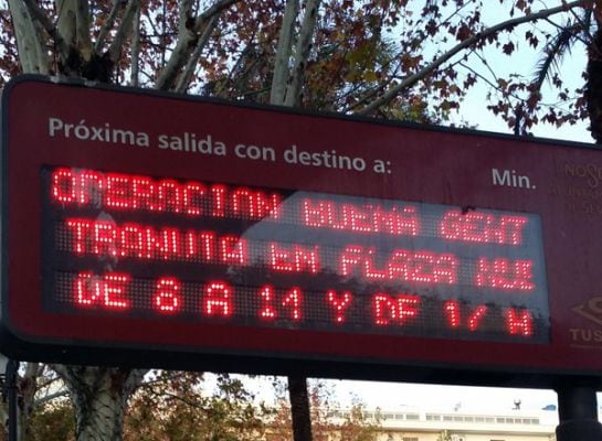 Así lucía ayer la pantalla informativa del Metrocentro en la Plaza Nueva