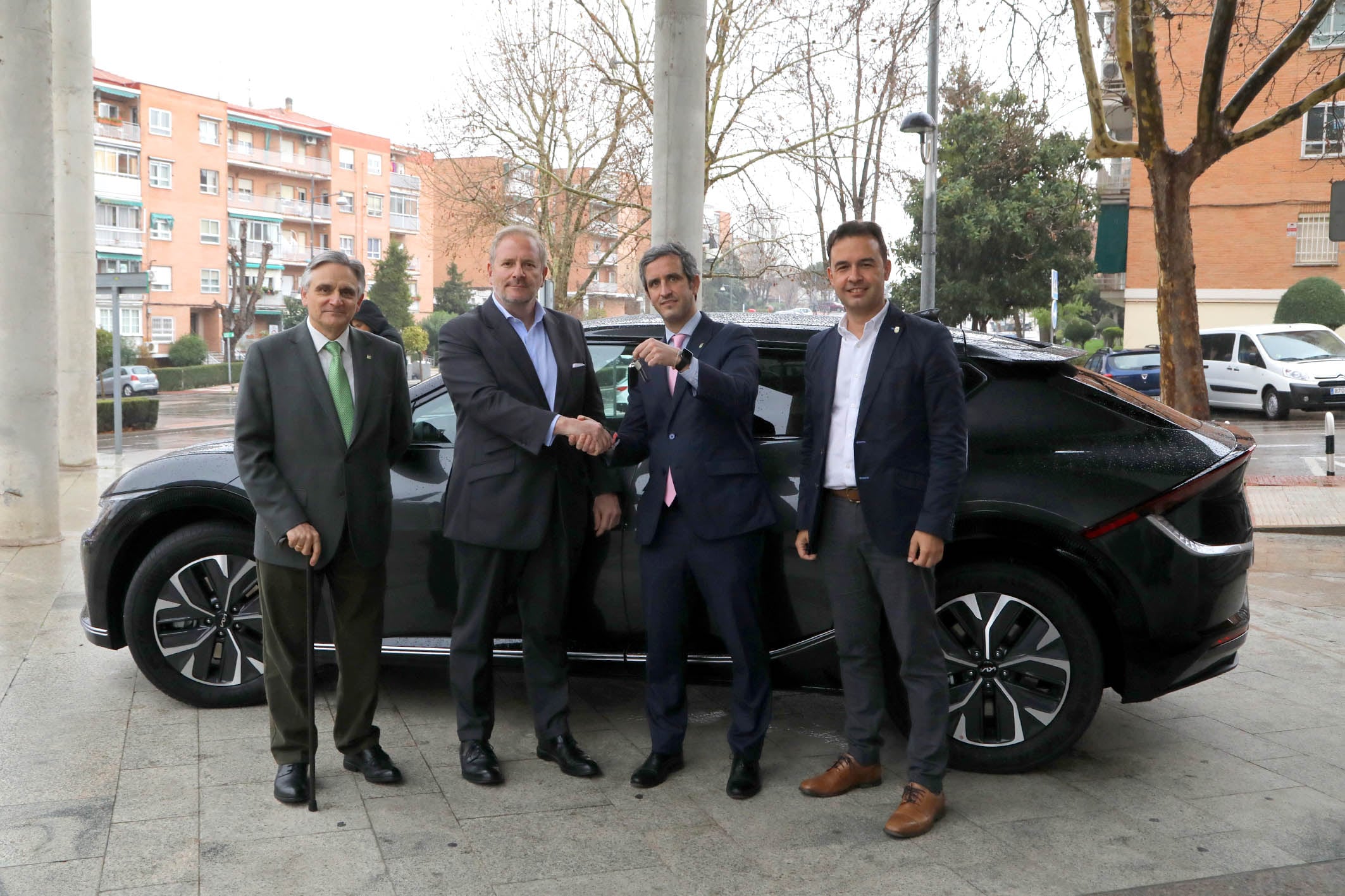 Nuevo vehículo eléctrico de KIA en el Ayuntamiento de Alcobendas