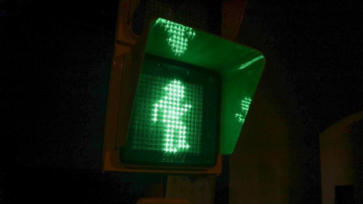 Hoy se ha presentado el semáforo de Chiquito de la Calzada