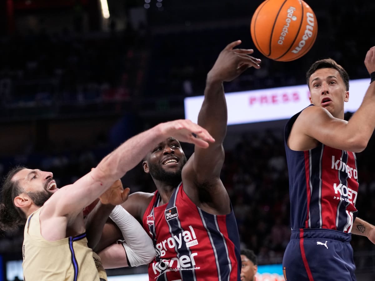 Derrota ante un Barcelona herido en un choque muy igualado (92-95)