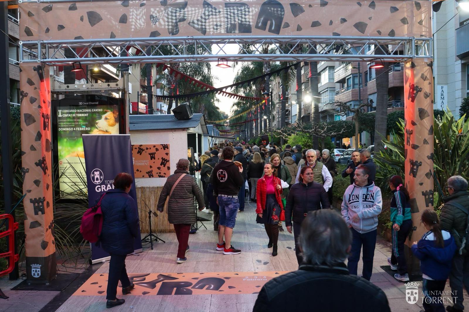 Primer día de la Feria del Chocolate de Torrent.