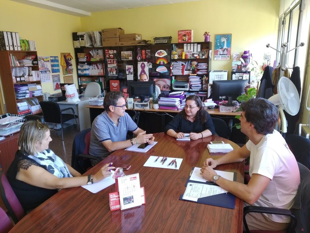 Reunión para analizar la situación del transporte urbano en Palencia