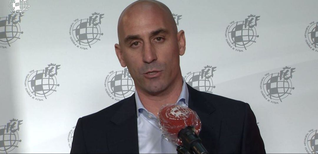 Luis Rubiales, en la comparecencia que ha celebrado para explicar sus medidas ante la crisis del coronavirus.