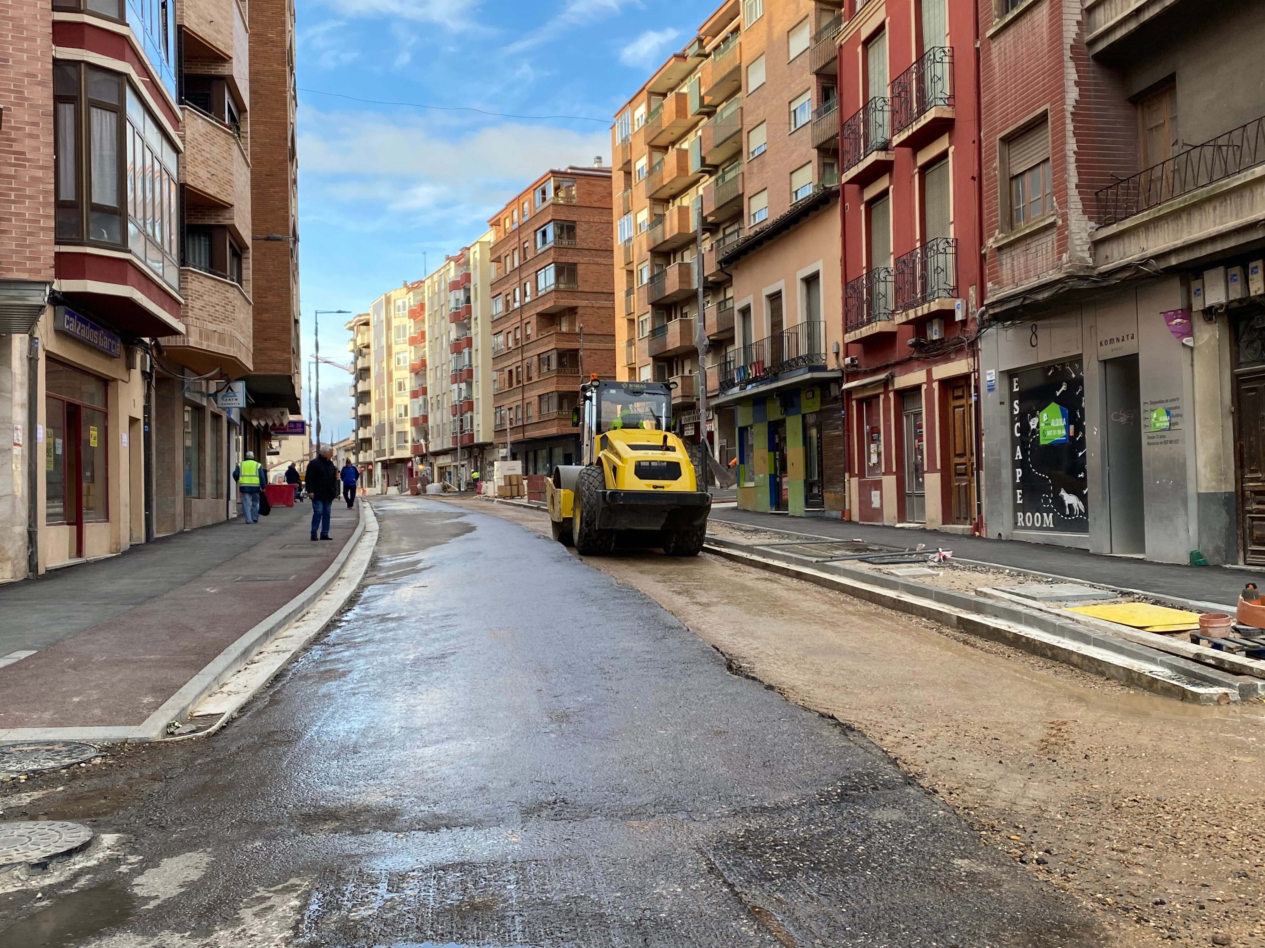 Máquinas en las obras de la Avenida Castilla