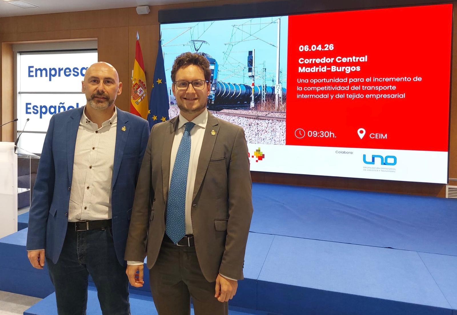 Antonio Linaje Niño, alcalde de Aranda (dcha) y el concejal de Promoción, Juan Manuel Martín Abad