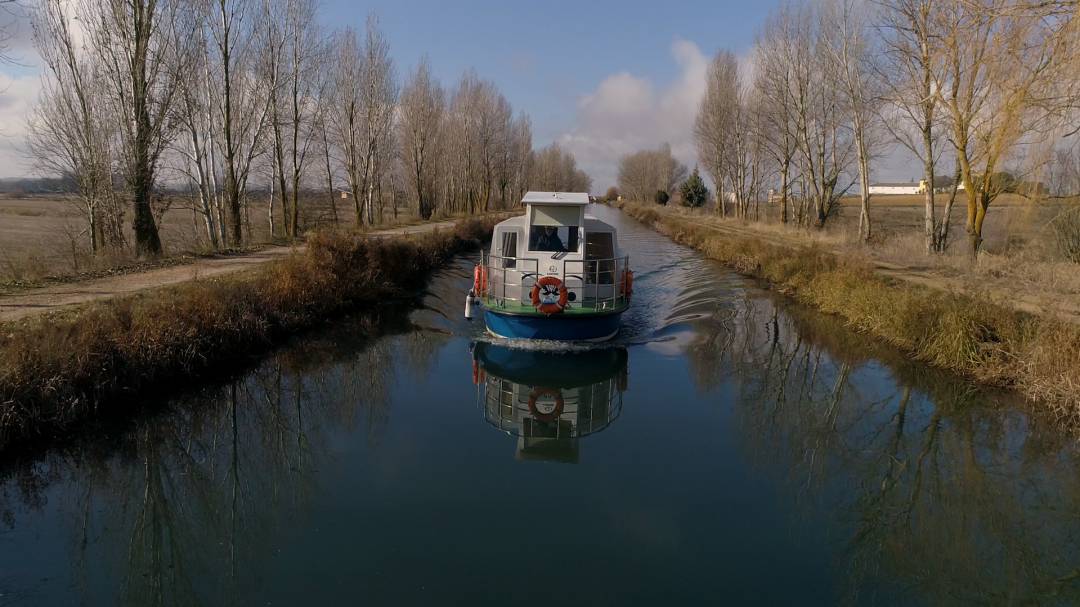 Barco del Canal de Castilla (Palencia)
