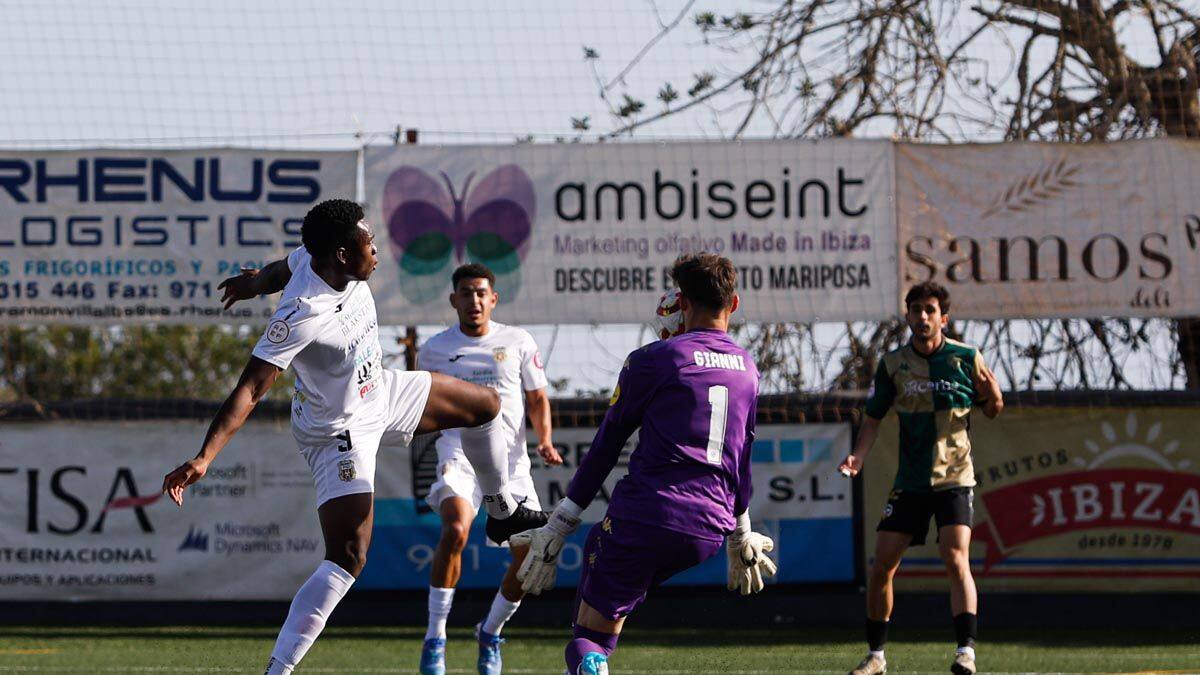 Polémica en el UD Sabadell -Peña Deportiva: enfado en redes y un cambio por conmoción cerebral que no se da
