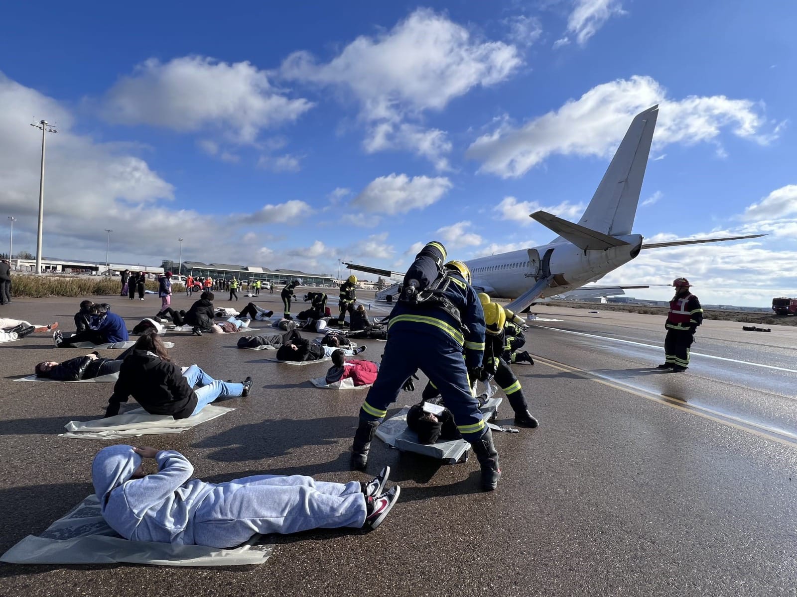 Simulacro en el aeropuerto de Zaragoza