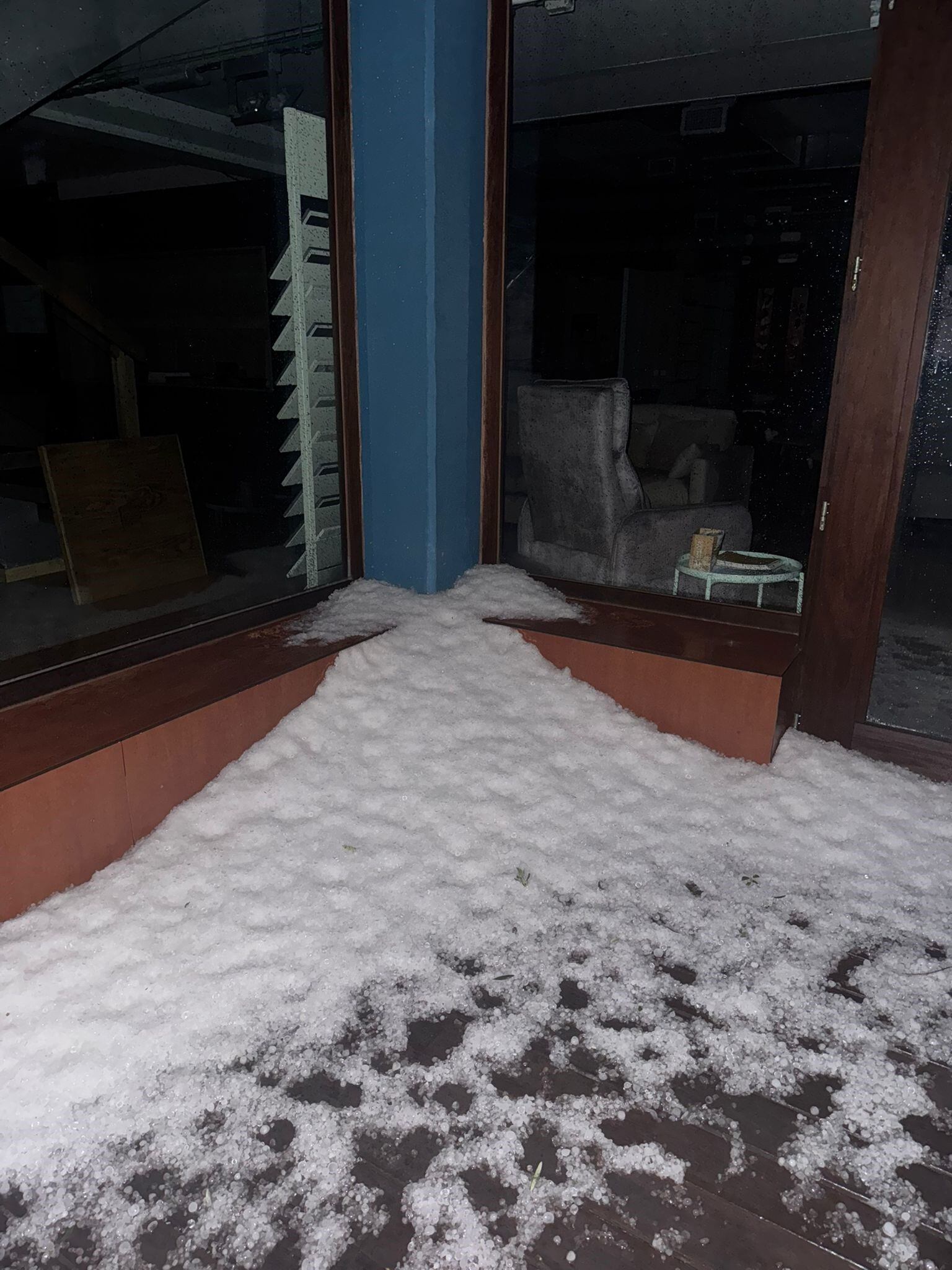 Fuerte tormenta de granizo en Binéfar