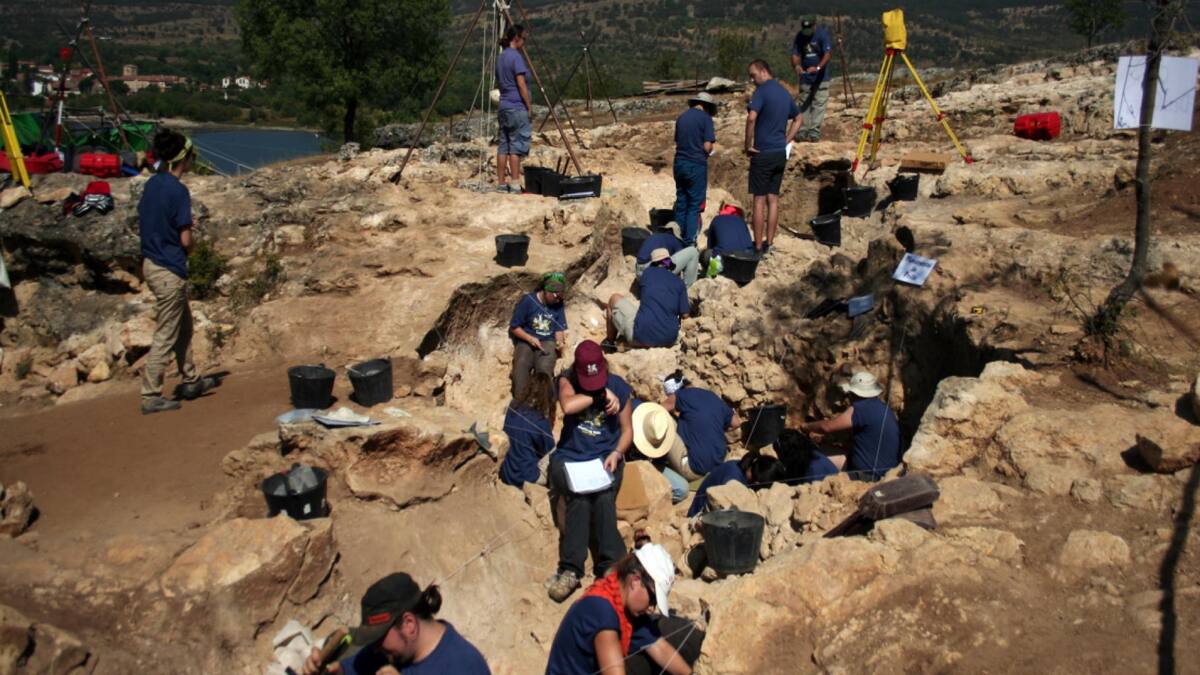Entrevista a Enrique Baquedano, director del Museo Arqueológico Regional, sobre la apertura de la temporada de visitas al yacimiento de Pinilla del Valle