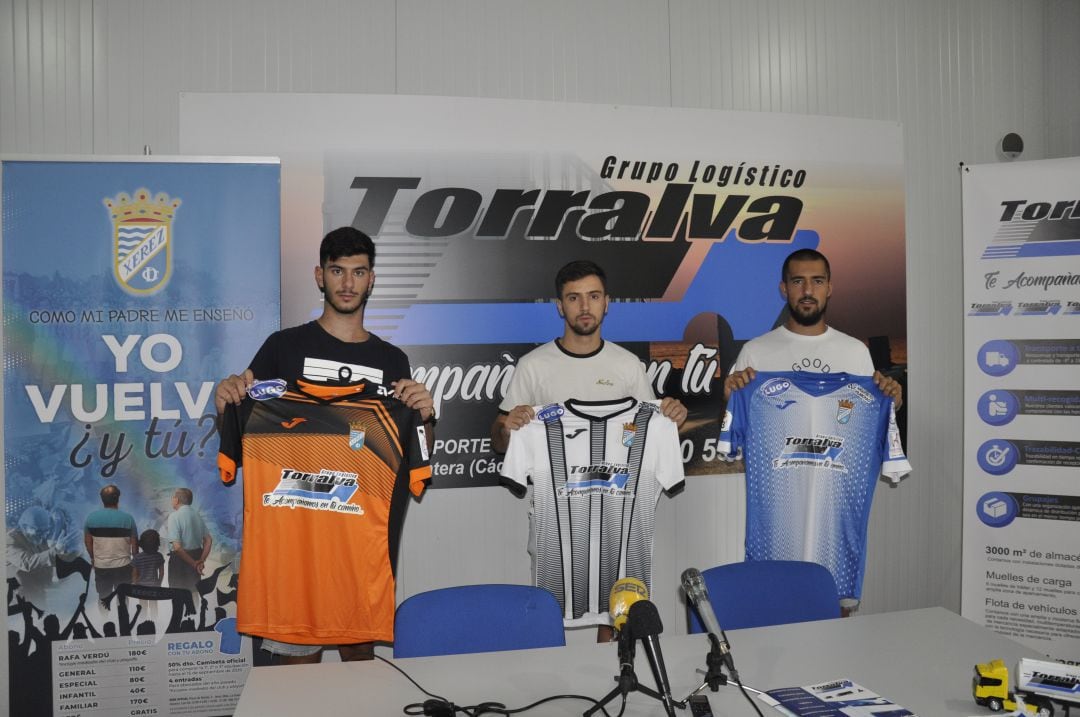 Rubén, Palacios y Correa en la presentación