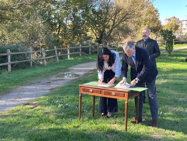 Firma protocolo río Isuela