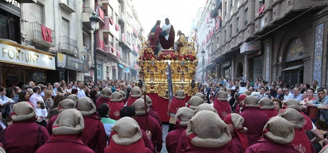 Procesión de la Santa Cena el Domingo de Ramos en Jaén.