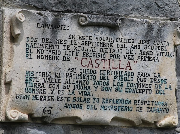 Placa conmemorativa de la primera mención de la palabra Castilla en Taranco de Mena