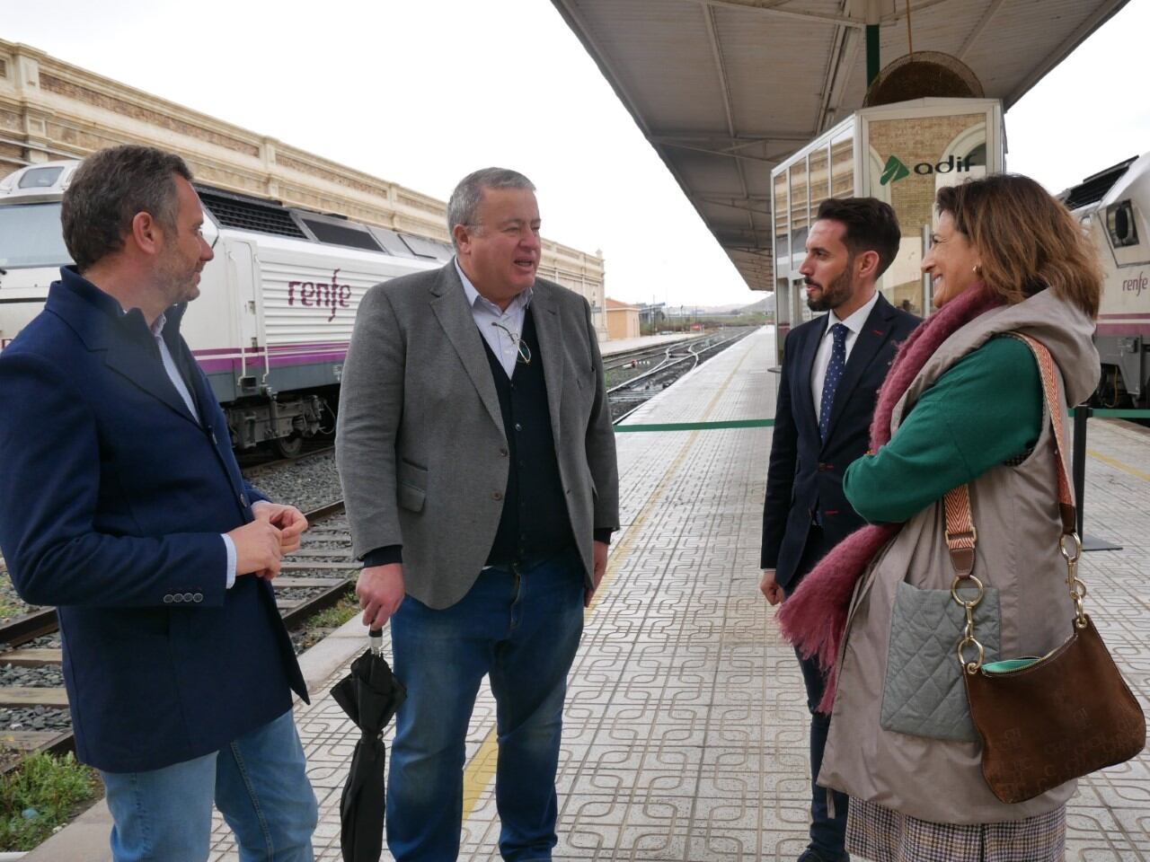 El senador Francisco Bernabé denuncia el aislamiento de esta Comunidad Autónoma en materia ferroviaria