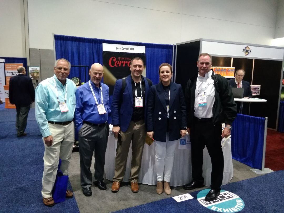 Quesos Cerrato en una feria de California, concretamente en San Diego