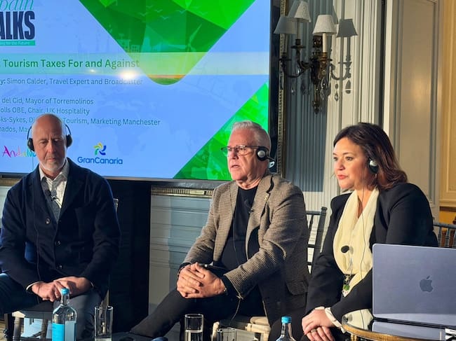 La alcaldesa de Torremolinos en el foro Spain Talks 2026, dentro del panel 'Tourism Taxes For and Against'
